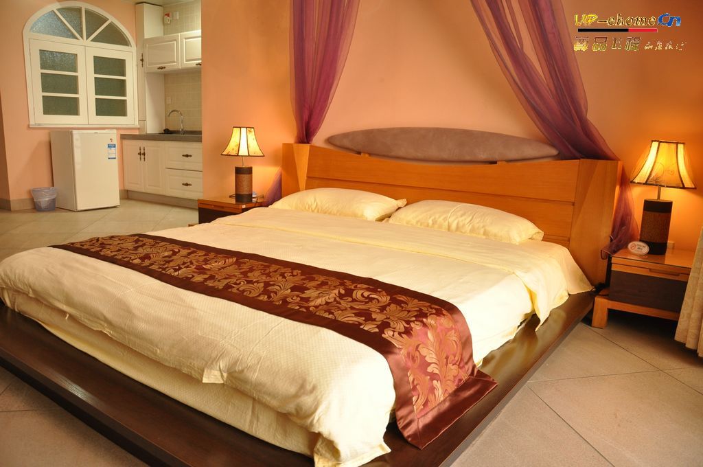 双人大床提供专业保洁，入住干净舒适